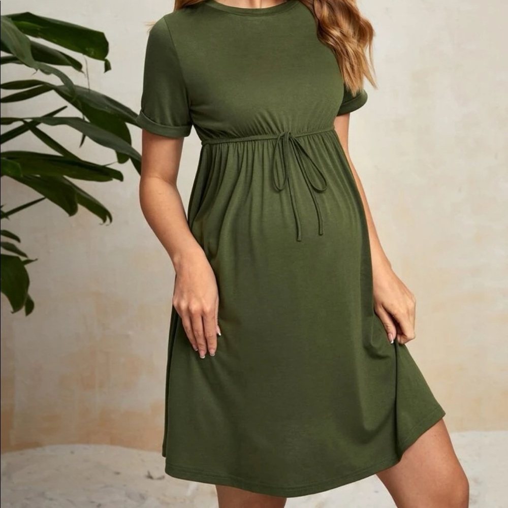 Maternity Cuffed Sleeve Dress - Picture 4 of 6